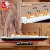 SLUBAN M38-B0835 King of Jaeger Molding: Titanic 1:700