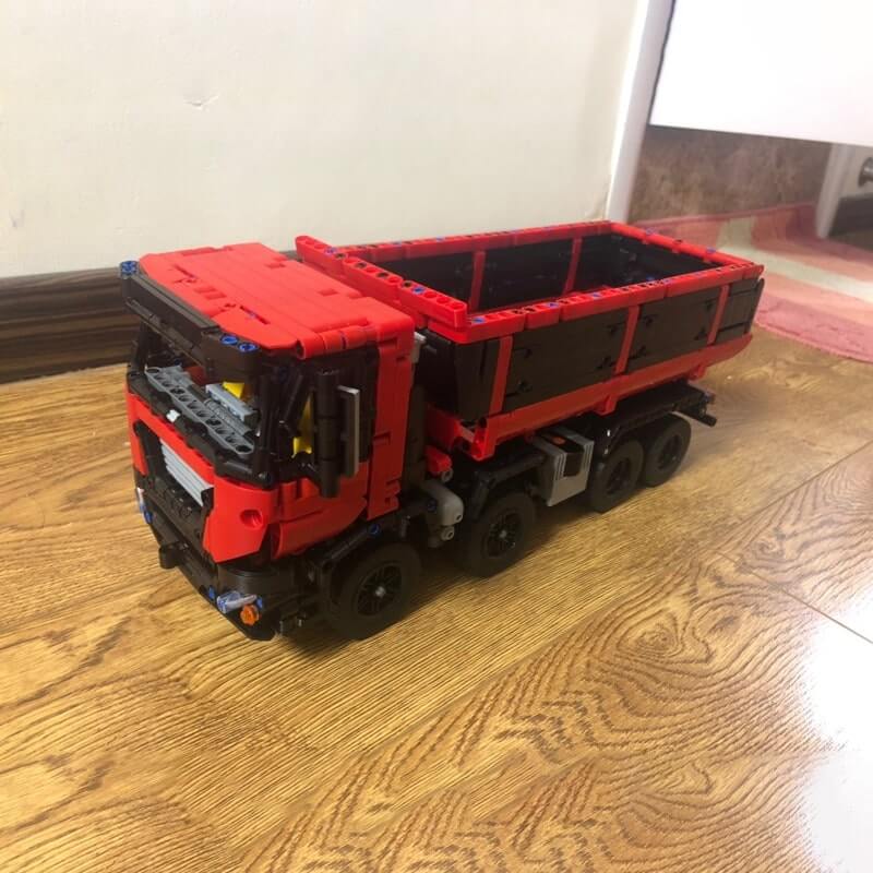 MOC 19929 8?4 Dump Truck by Damjan?s Lego Technic Garage