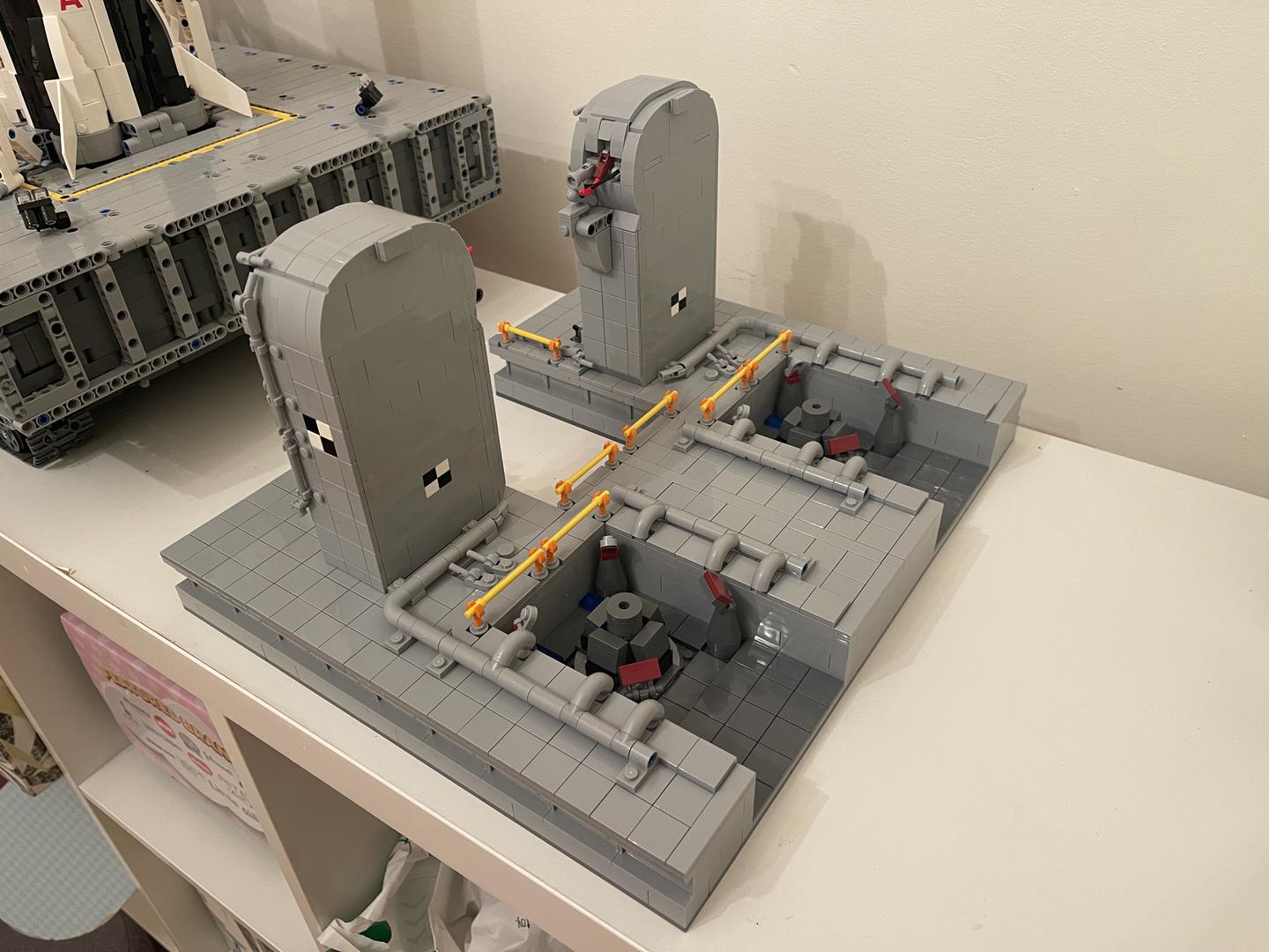 MOC-76210+MOC-76240+MOC-102642 NASA Space Shuttle Discovery (10283) - External Fuel Tank &amp; SRB Addon building blocks space series bricks set