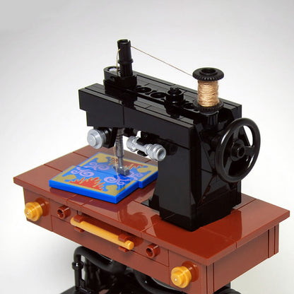 MOC-41609 Antique Singer Sewing Machine Kinetic Sculpture