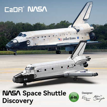 Cada Master1:80 NASA Space Shuttle Discovery C56052W