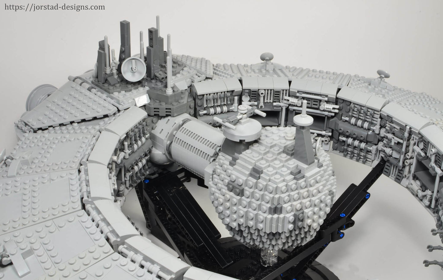 MOC 13056 Lucrehulk-Class Battleship (Droid Control Ship)