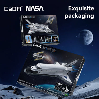 Cada Master1:80 NASA Space Shuttle Discovery C56052W