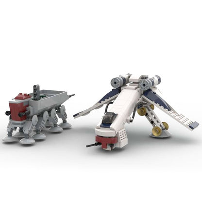 MOC-51483 Republic Dropship &amp; AT-OT - Midi - Episode II &amp; The Clone Wars