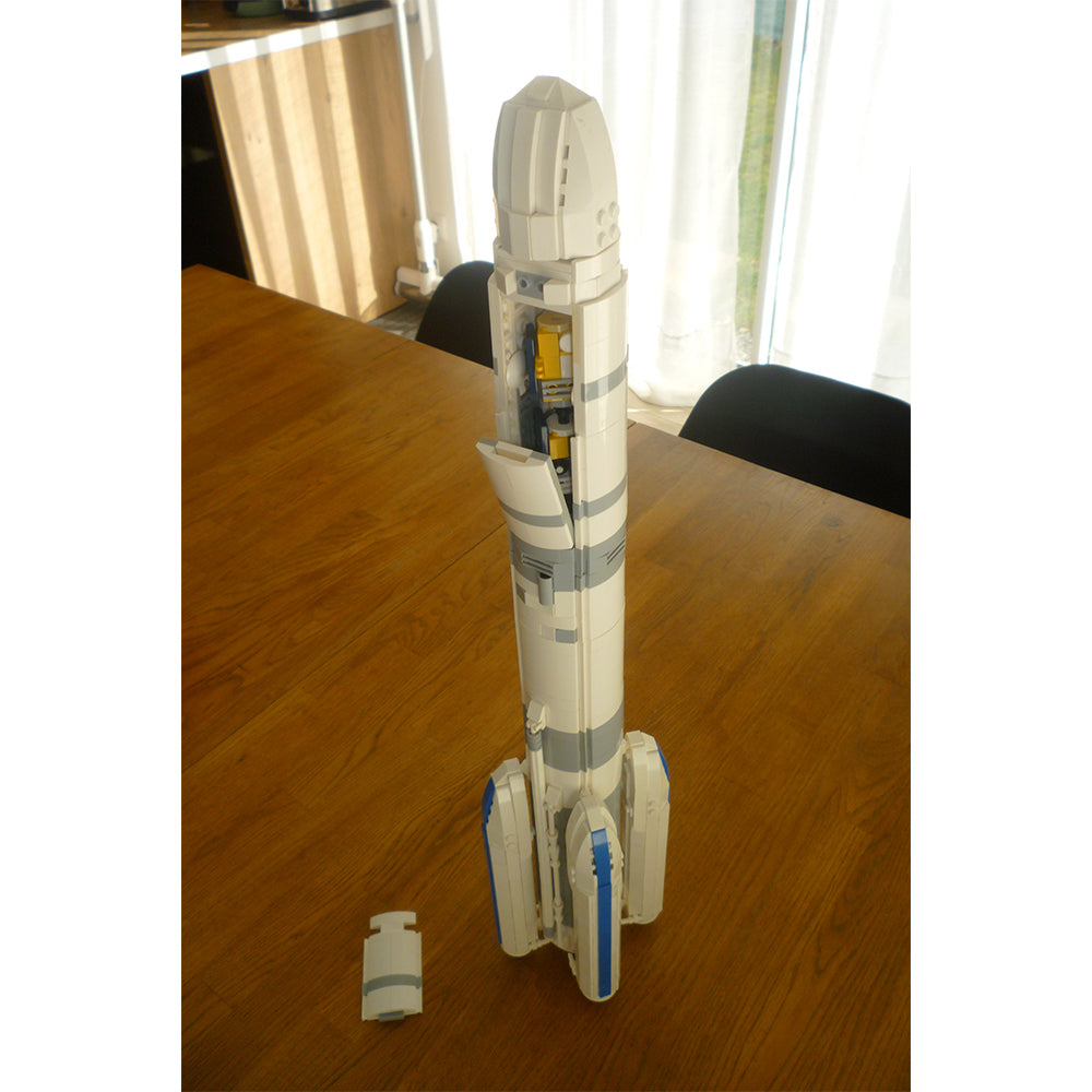 MOC-29196 ESA Arianespace Ariane 6 (1:110 Saturn V scale)