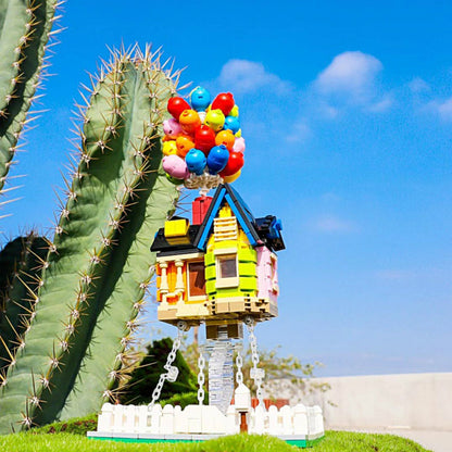 DK7025 Movie &amp; Game Creator Balloon House Building Blocks 555pcs Bricks from China Delivery.