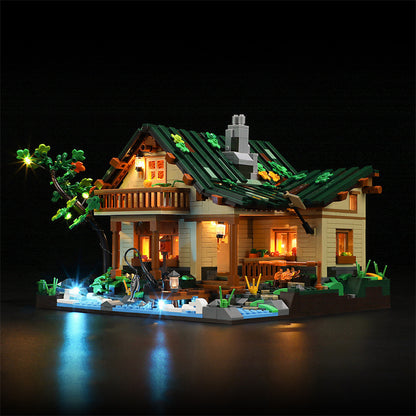 FUNWHOLE FH9004 Modular Buildings Lake House Building Blocks 1969pcs Bricks Toys From China Delivery.