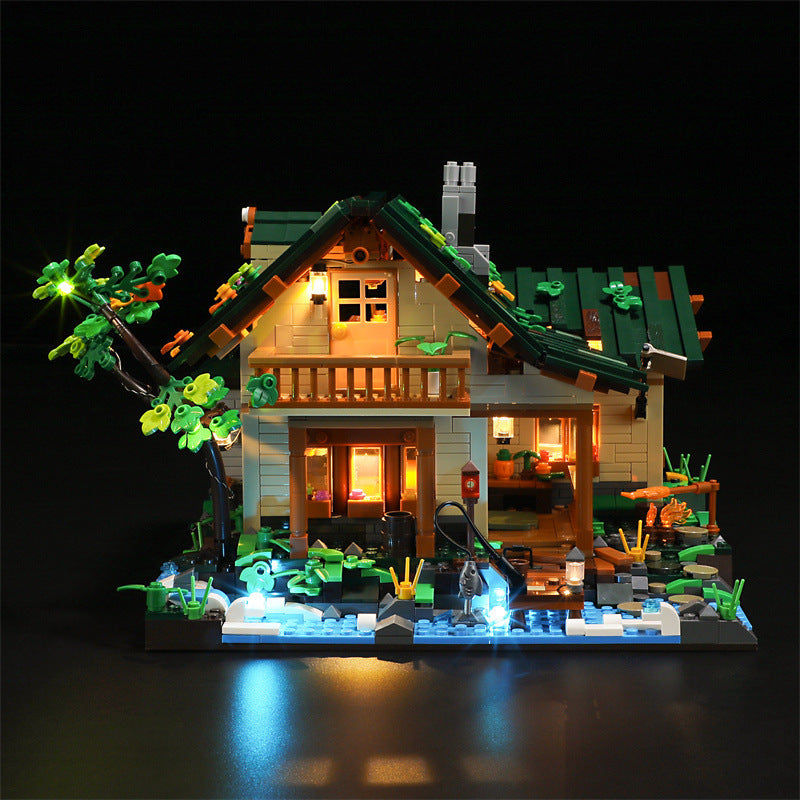 FUNWHOLE FH9004 Modular Buildings Lake House Building Blocks 1969pcs Bricks Toys From China Delivery.