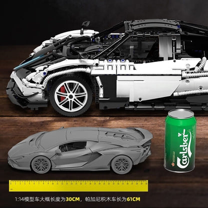 97900 Technic Huayra BC Roadster 1:8 Racing Car