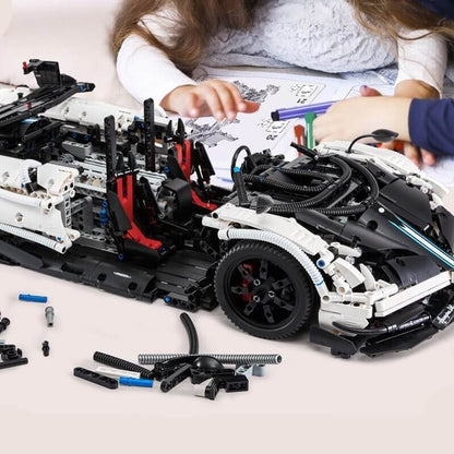 97900 Technic Huayra BC Roadster 1:8 Racing Car