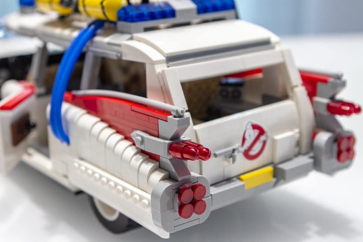 MOC 30590 Ecto 1 Car Ghostbusters by FabrizioP