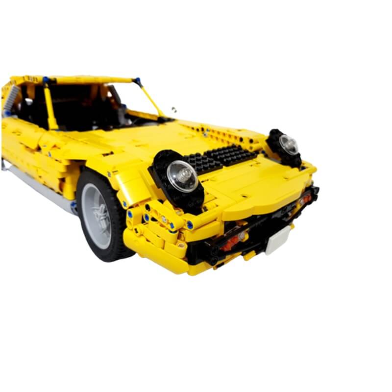 MOC-24294 Lamborghini Miura super car by Iron_Foxie