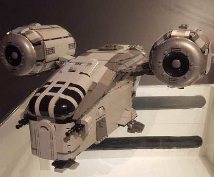 MOC 37840 UCS Razor Crest by Papaglop