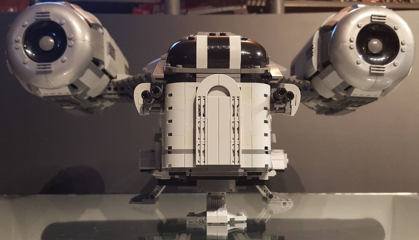 MOC 37840 UCS Razor Crest by Papaglop