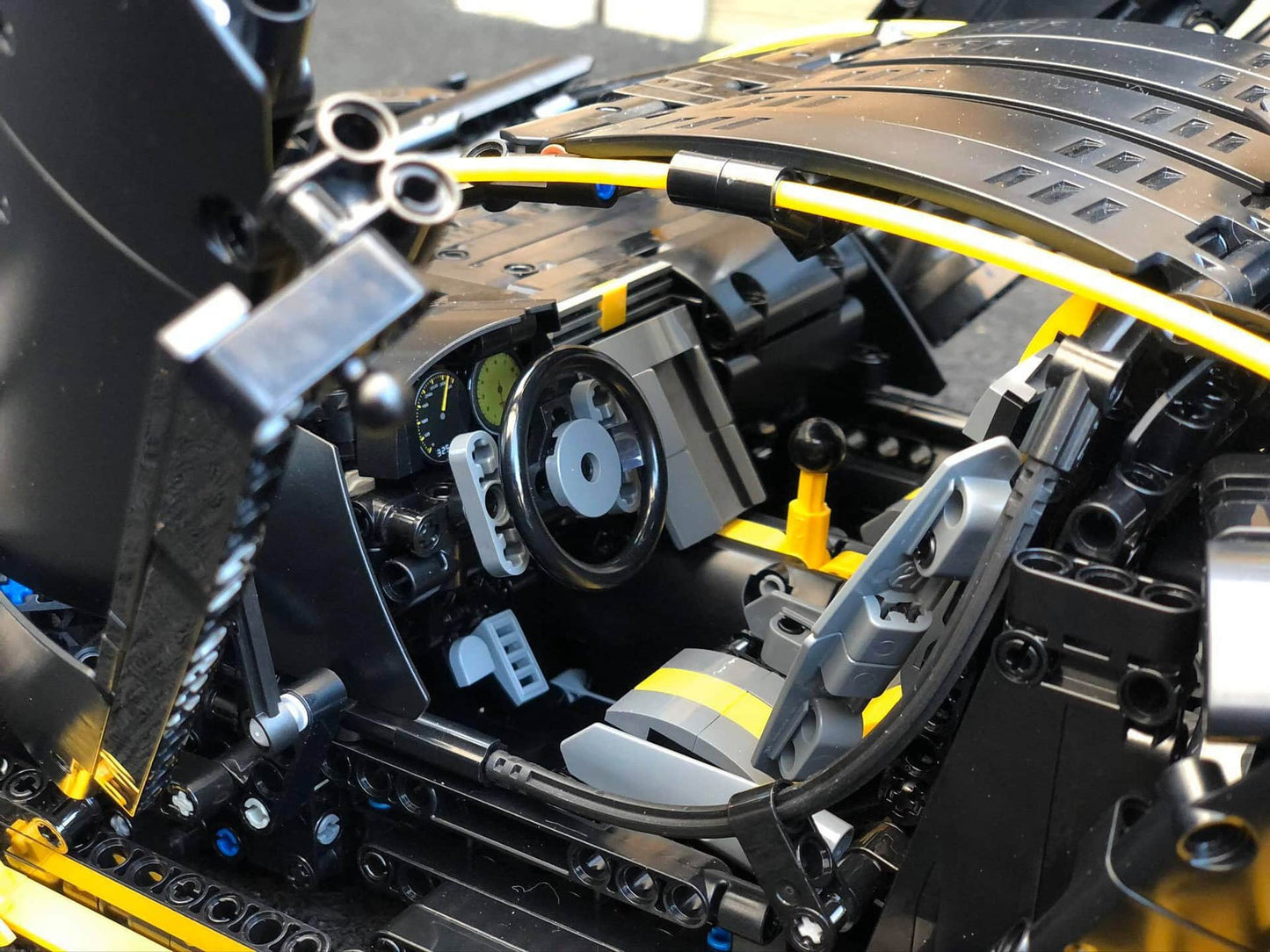 MOC 39933 Lamborghini Centenario Black Hypercar 1 8