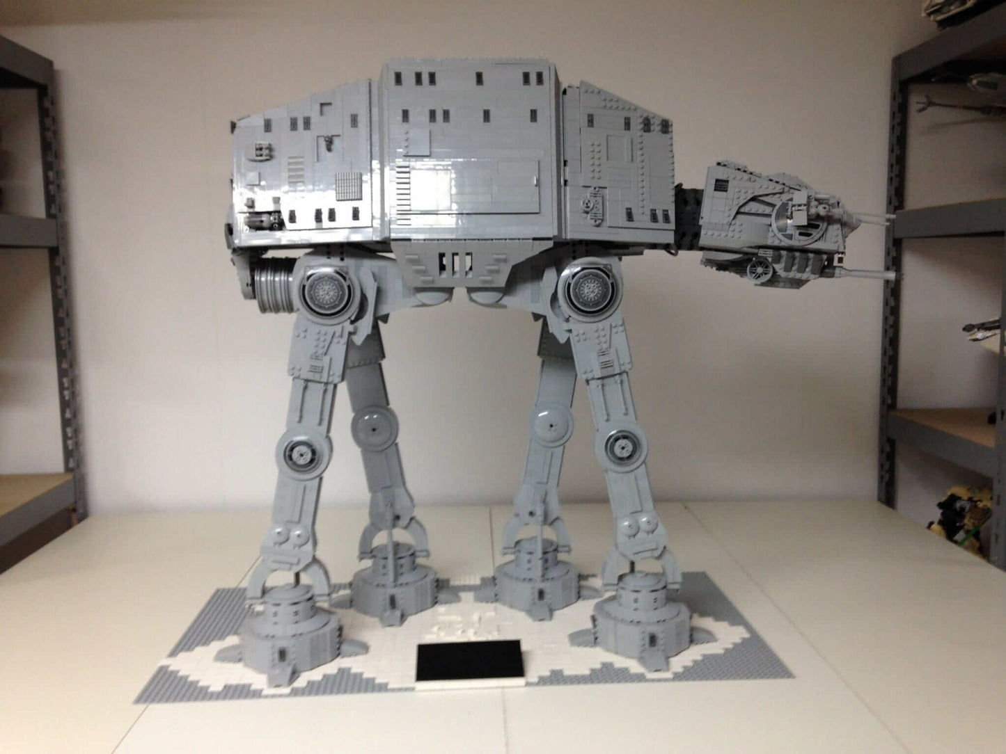 MOC 4042 Cavegod UCS AT-AT Star Wars by cjd_223
