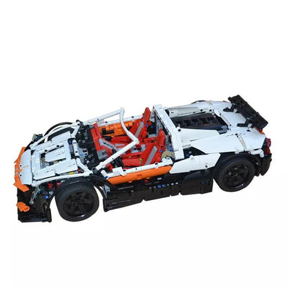 MOC-4687 Updated Simple white red Supercar by Lipko