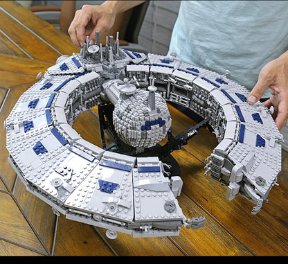 MOULDKING 21008 Star Plan Series Lucrehulk Star Control Ship Model Building Blocks 3663pcs Bricks Children's Toys From China