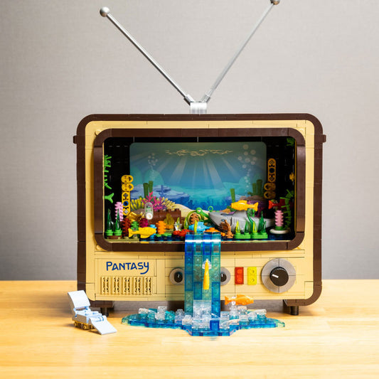 Pantasy 61008 Vintage Television Building Blocks PVC Film Decoration Gifts From China Delivery.