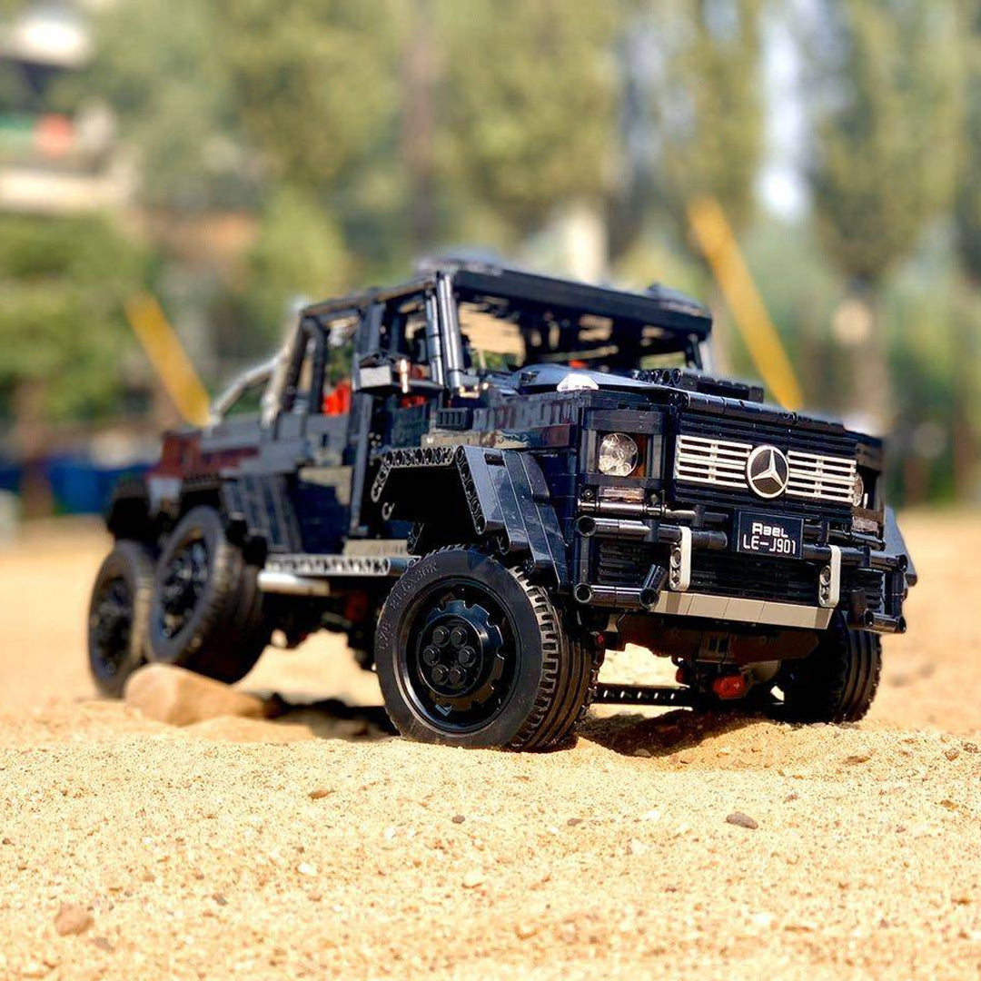 RAEL J901 Technology Series 6x6 G63 AMG Land Cruiser Building Blocks 3300pcs Bricks Toy Ship From China