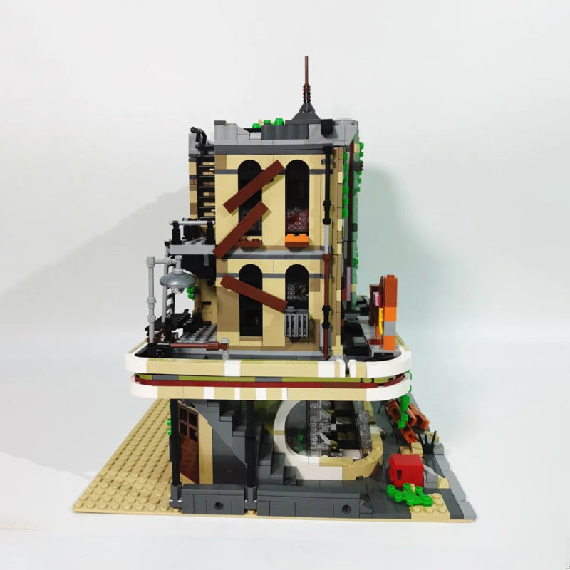 Super18K K125 Downtown Diner Apocalypse Version Creator MOC Bricks Toy from China