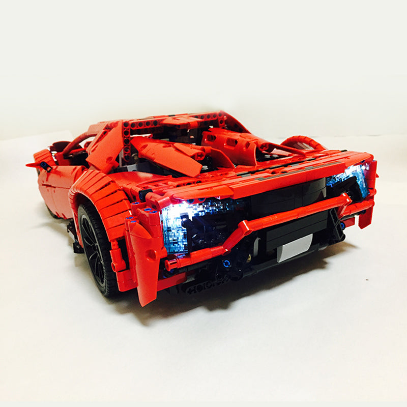 MOC-7951 Lykan hypersport