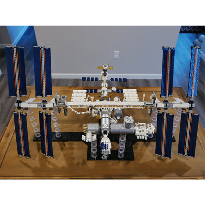MOC-93305 International Space Station - 1:110 Scale - Historical Timeline 2021 building blocks kit with compatible bricks