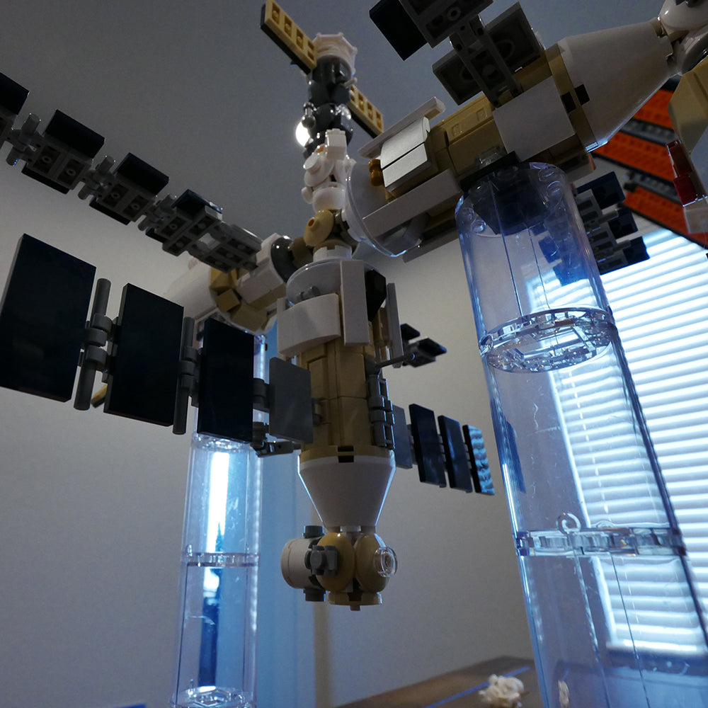 MOC-93305 International Space Station - 1:110 Scale - Historical Timeline 2021 building blocks kit with compatible bricks