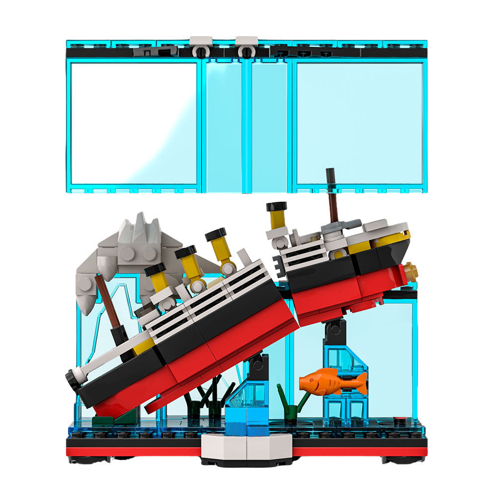 MOC Titanic Sinking Scene