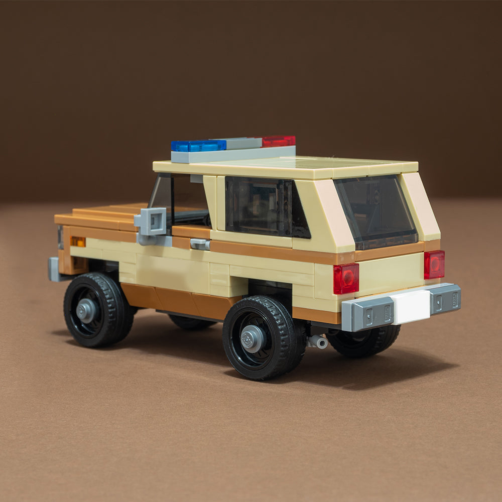 MOC-118520 Jim Hopper's Chevy K5 Blazer from Stranger Things