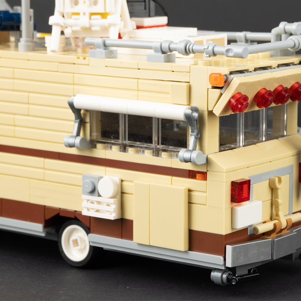 MOC The Walking Dead Van: Dale's RV