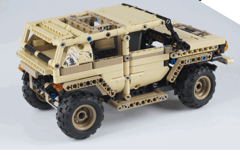 MOULDKING 13009 Military Hummer