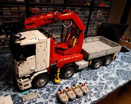 MOC 8800 Crane Truck by Lucioswitch81 (With RC Motor)