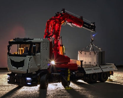 MOC 8800 Crane Truck by Lucioswitch81 (With RC Motor)