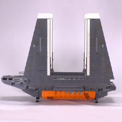 Zeta-Class Cargo Shuttle - Minifig Scale